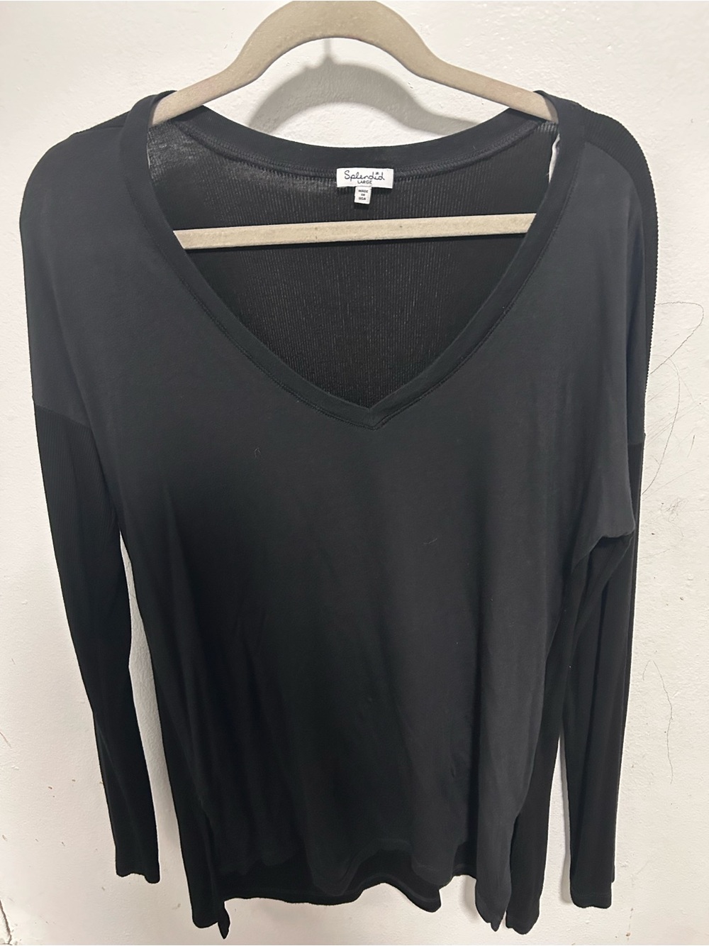 Splendid Black V-Neck Long Sleeve Tee Top